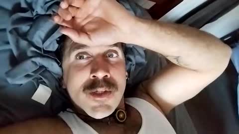 Snapshot of batemeinbate chatting on 24, 11, 2025 batemeinbate online show from 24, 11, 2025