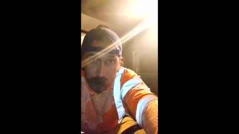 Snapshot of batemeinbate chatting on 15, 4, 2026 batemeinbate online show from 15, 4, 2026