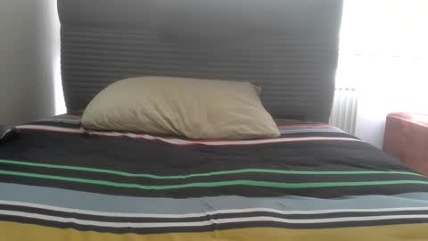 Snapshot of bathoneacock chatting on 16, 4, 2026 bathoneacock online show from 16, 4, 2026