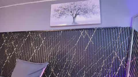    online show from 12, 10, 2025