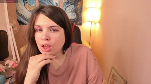 Snapshot of battymoll chatting on 7, 1, 2025 battymoll online show from 7, 1, 2025