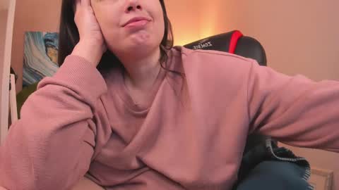 Snapshot of battymoll chatting on 24, 2, 2025 battymoll online show from 24, 2, 2025