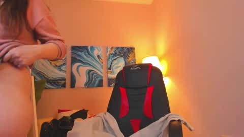 Snapshot of battymoll chatting on 5, 3, 2025 battymoll online show from 5, 3, 2025