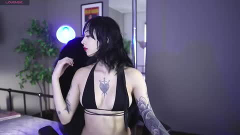 BAYONETTA DOLL  online show from 18, 12, 2025