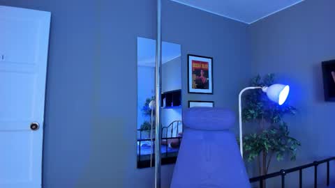 BAYONETTA DOLL  online show from 7, 1, 2026