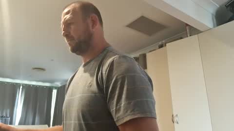 Snapshot of bazooka76 chatting on 25, 2, 2025 bazooka76 online show from 25, 2, 2025