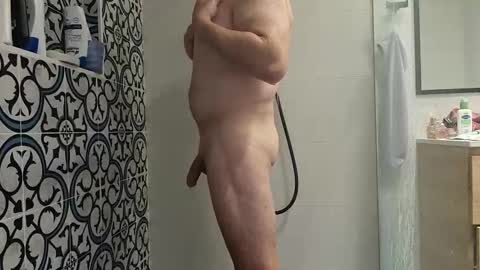 Snapshot of bazooka76 chatting on 22, 9, 2025 bazooka76 online show from 22, 9, 2025