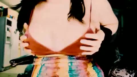 Snapshot of baztobias1 chatting on 24, 9, 2025 Brynn Vixen online show from 24, 9, 2025