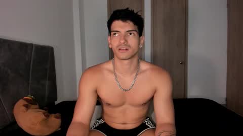 Valentino online show from 20, 9, 2025