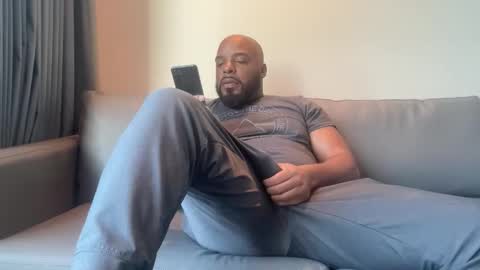 Zaddy online show from 22, 9, 2025