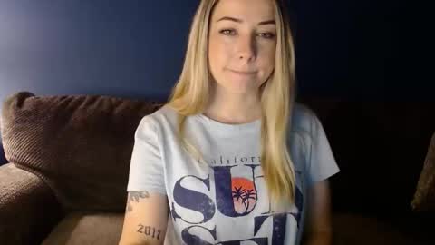 Snapshot of bbgirlnextdoor chatting on 25, 5, 2026 bbgirlnextdoor online show from 25, 5, 2026