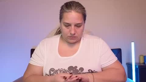 Snapshot of bbw_goddes chatting on 28, 10, 2025 Love online show from 28, 10, 2025
