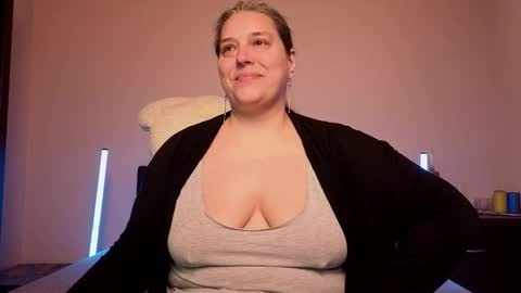 Snapshot of bbw_goddes chatting on 1, 2, 2026 Love online show from 1, 2, 2026