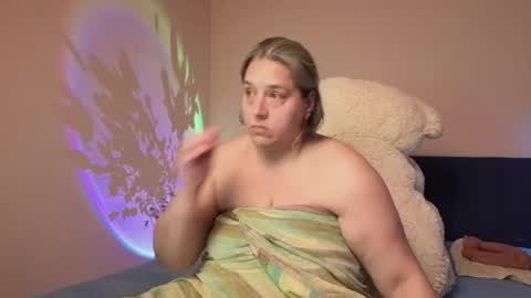 Love online show from 20, 6, 2026