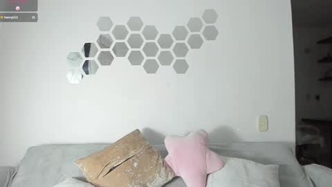 Snapshot of bby_salome_ chatting on 24, 9, 2025 salom online show from 24, 9, 2025