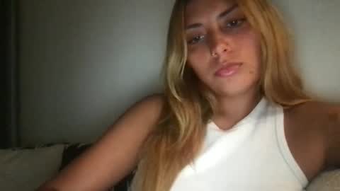 bbypiamia online show from 22, 5, 2026
