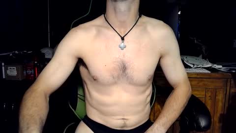 Snapshot of bchillin28 chatting on 5, 11, 2025 bchillin28 online show from 5, 11, 2025