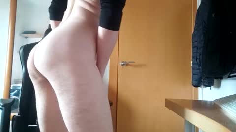 Snapshot of bcnlovetrans chatting on 19, 12, 2025 bcnlovetrans online show from 19, 12, 2025