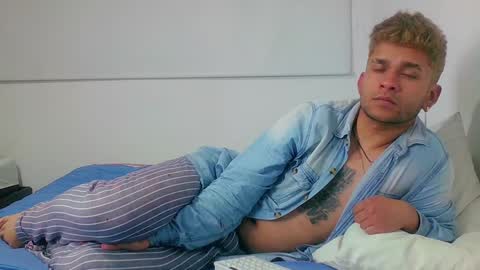 Snapshot of be_sinners chatting on 28, 12, 2024 Sara Juan online show from 28, 12, 2024