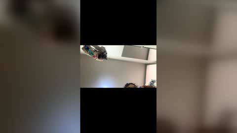 Snapshot of be_sinners chatting on 27, 11, 2025 Sara Juan online show from 27, 11, 2025