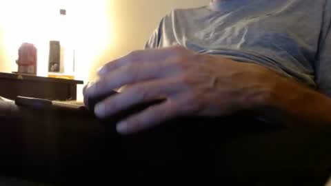 Snapshot of beachbuds chatting on 10, 11, 2025 beachbuds online show from 10, 11, 2025