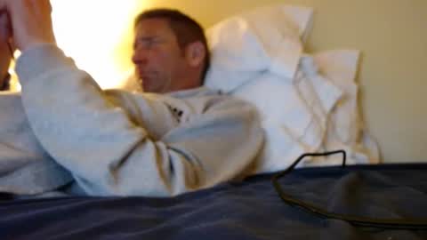 Snapshot of beachbuds chatting on 11, 4, 2026 beachbuds online show from 11, 4, 2026