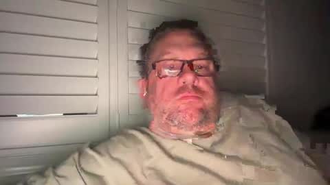Snapshot of beachbumfl chatting on 2, 2, 2025 beachbumfl online show from 2, 2, 2025