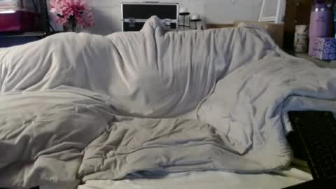 BeachyMILF online show from 16, 6, 2026