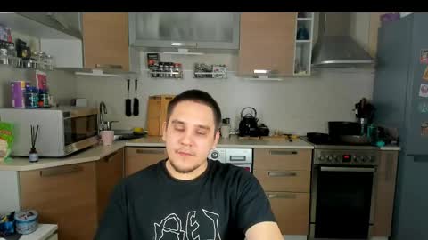 bear_beer130 online show from 24, 4, 2026