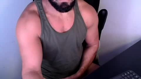 Snapshot of beard_top_guy chatting on 25, 6, 2026 Beard Guy online show from 25, 6, 2026