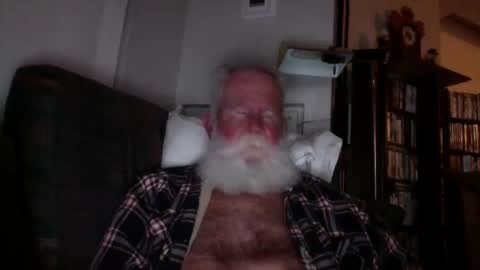 Snapshot of beardbushy chatting on 21, 4, 2026 beardbushy online show from 21, 4, 2026
