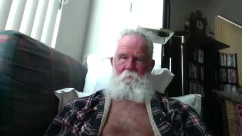 Snapshot of beardbushy chatting on 23, 4, 2026 beardbushy online show from 23, 4, 2026