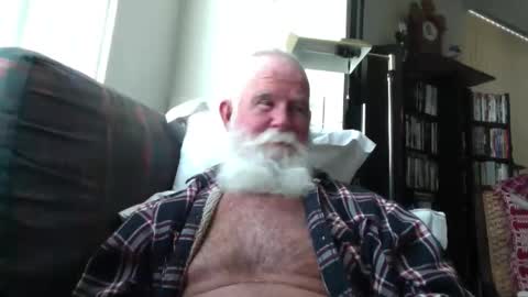 Snapshot of beardbushy chatting on 26, 4, 2026 beardbushy online show from 26, 4, 2026