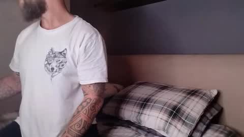 beardedtattedguy online show from 19, 10, 2025