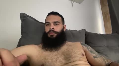 Snapshot of beardmax chatting on 4, 4, 2026 Min online show from 4, 4, 2026