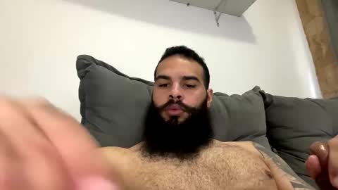 Snapshot of beardmax chatting on 5, 4, 2026 Min online show from 5, 4, 2026