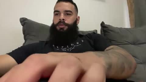 Snapshot of beardmax chatting on 9, 4, 2026 Min online show from 9, 4, 2026