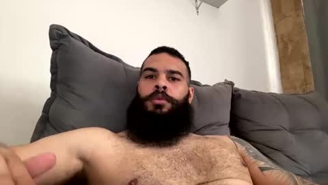 Snapshot of beardmax chatting on 15, 4, 2026 Min online show from 15, 4, 2026