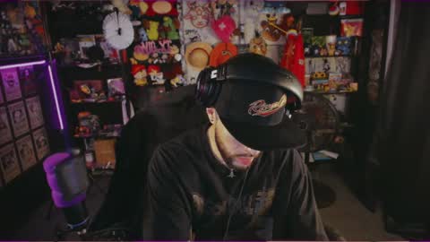 Snapshot of beastbxy chatting on 22, 9, 2025 beast bxy online show from 22, 9, 2025