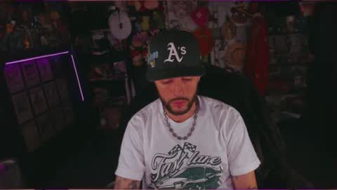 Snapshot of beastbxy chatting on 24, 9, 2025 beast bxy online show from 24, 9, 2025