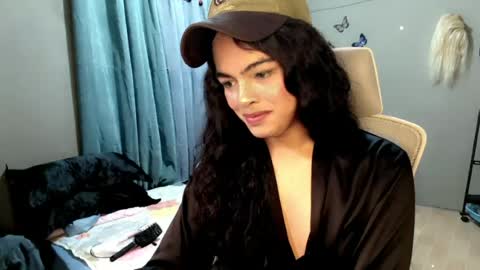 Snapshot of beautiful_messxox chatting on 6, 7, 2026 mess online show from 6, 7, 2026