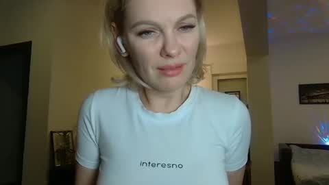 Beautifulkollette online show from 14, 1, 2025