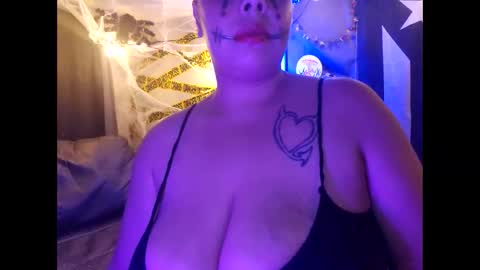 Snapshot of beautifull_sin69 chatting on 22, 10, 2025 MONSTAHEAD69 online show from 22, 10, 2025