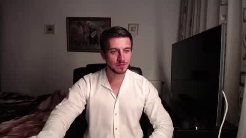 Mia and Jake online show from 21, 9, 2025