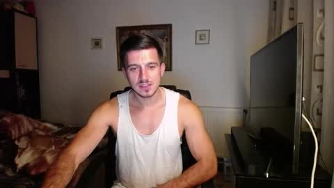 Mia and Jake online show from 6, 10, 2025