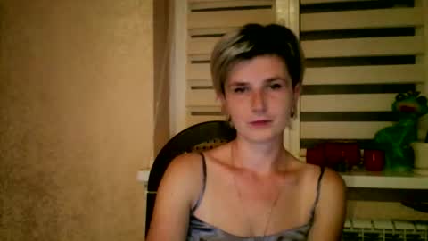 Snapshot of beautyksenia chatting on 3, 10, 2025 BeautyKsenia online show from 3, 10, 2025