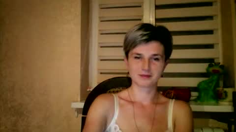 Snapshot of beautyksenia chatting on 21, 10, 2025 BeautyKsenia online show from 21, 10, 2025