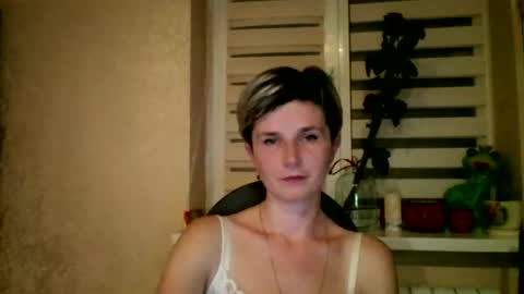 Snapshot of beautyksenia chatting on 6, 11, 2025 BeautyKsenia online show from 6, 11, 2025