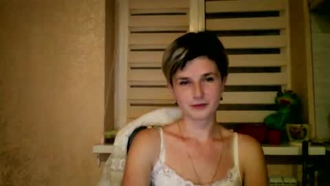 Snapshot of beautyksenia chatting on 24, 11, 2025 BeautyKsenia online show from 24, 11, 2025