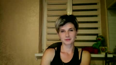 Snapshot of beautyksenia chatting on 2, 12, 2025 BeautyKsenia online show from 2, 12, 2025